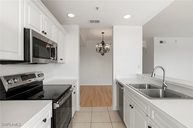 Building Photo - 8570 Kingbird Loop