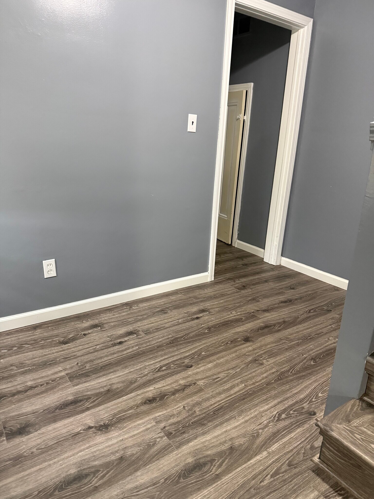 hallway area between bathroom and staircase - 14343 San Jose
