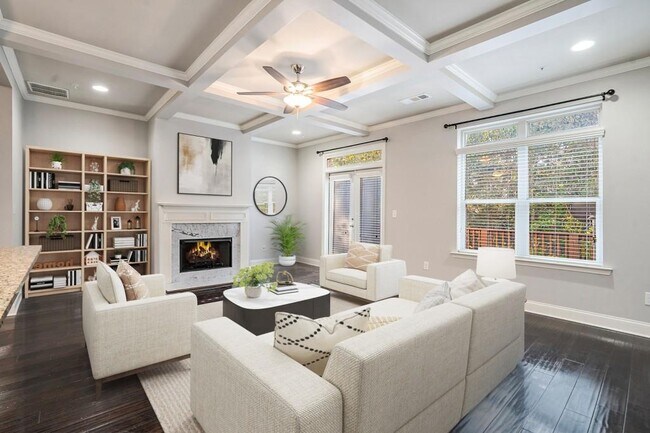 Primary Photo - 612 Luckett Ct