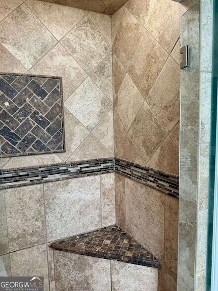 Building Photo - 22 Valley Creek Dr SW