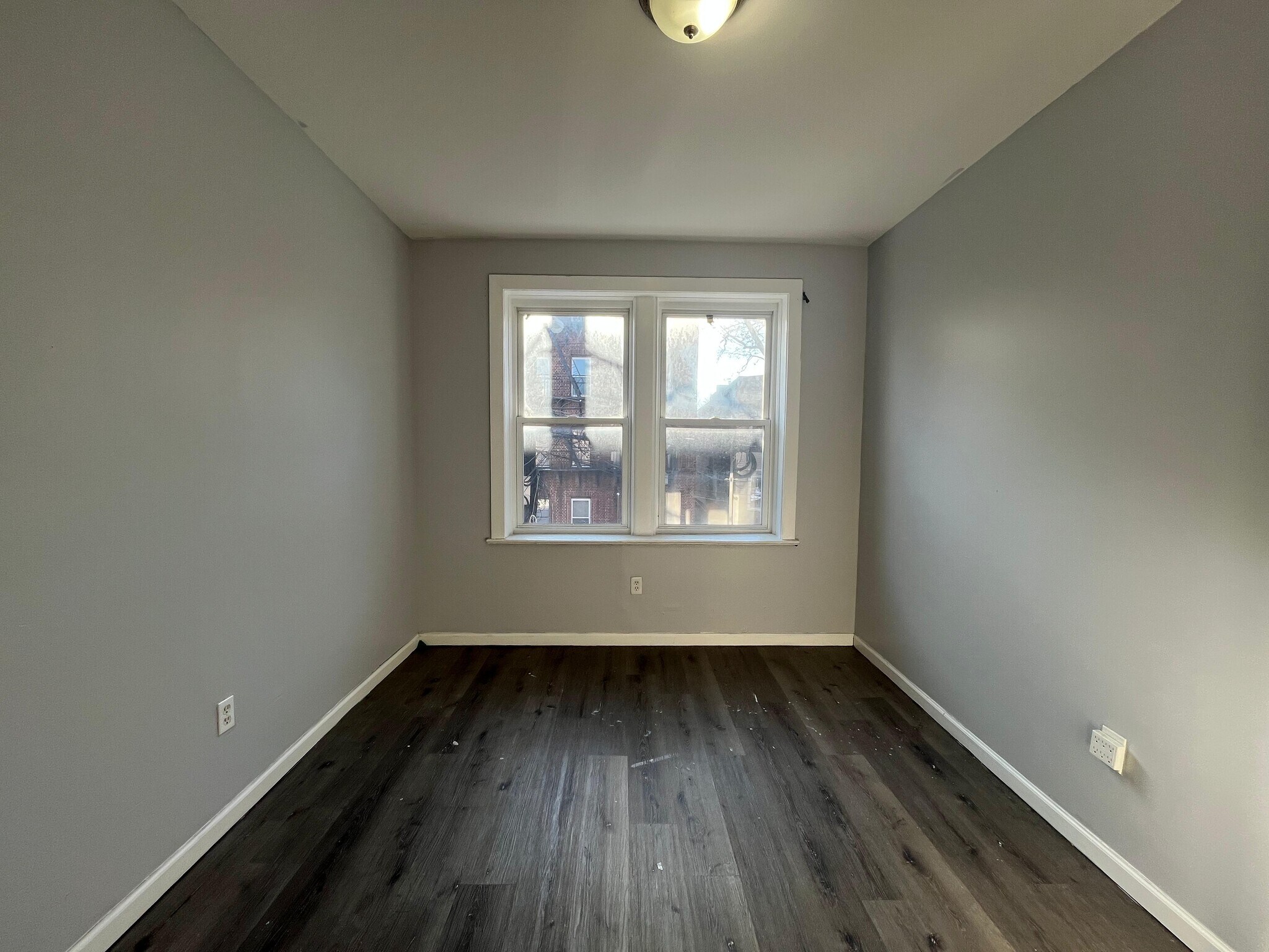 Building Photo - 123 Wade St