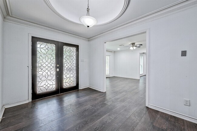 Building Photo - 5319 S Braeswood Blvd