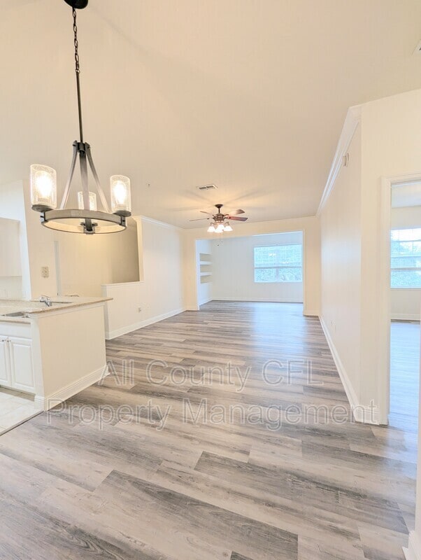 Building Photo - 303 Southern Pecan Cir