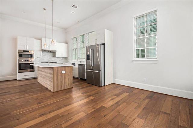 Building Photo - 9663 Kings Cross Station