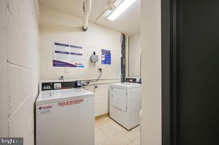 Building Photo - 940 25th St NW