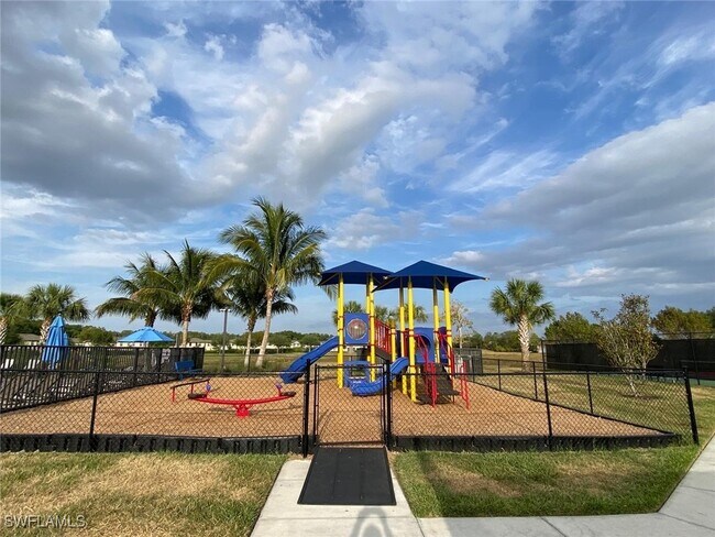 Building Photo - 14836 Palamos Cir
