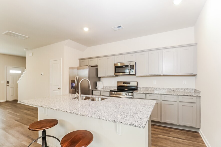 Building Photo - 619 Green Wigeon Rd