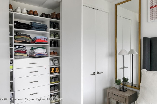 Building Photo - 601 Heck St