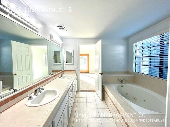 Building Photo - 107 S Lucia Ave