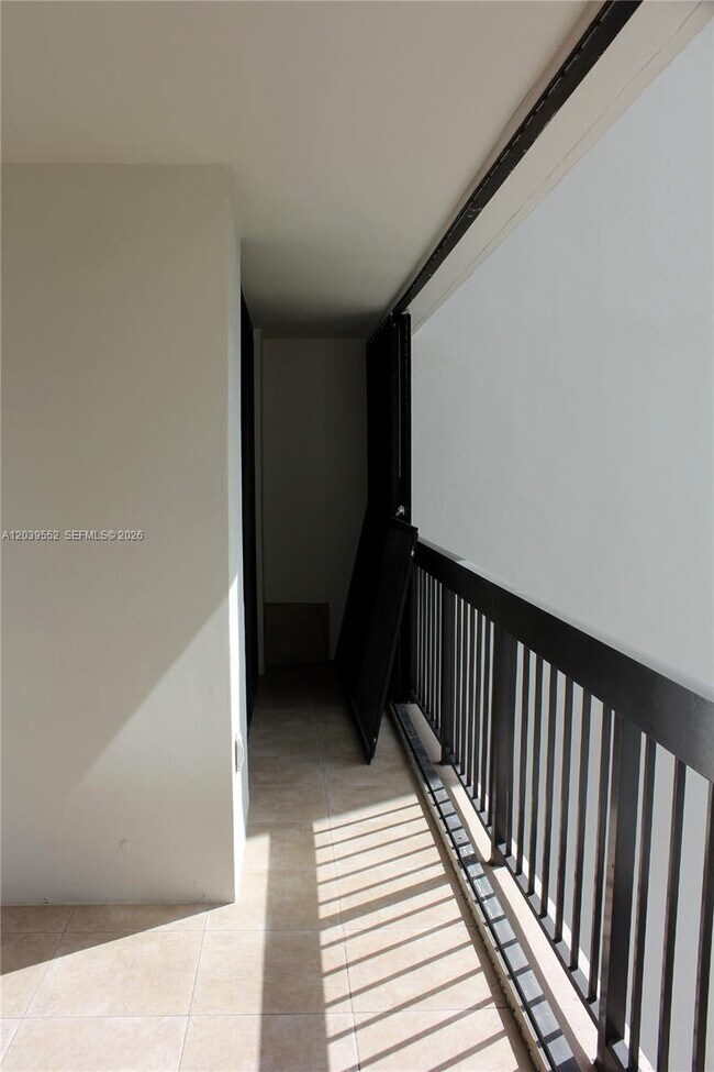 Building Photo - 2333 Brickell Ave