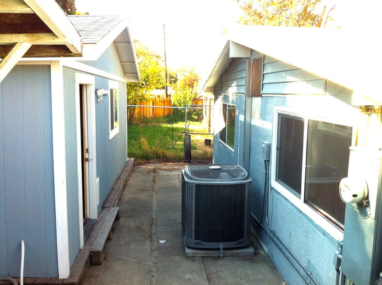 Building Photo - 3808 San Novado Way