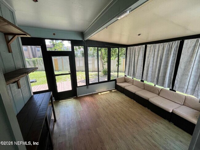 Building Photo - 11376 Golden Plover Ct