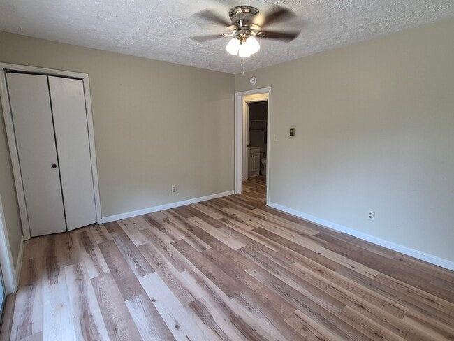 Building Photo - 128 Morgan Drive