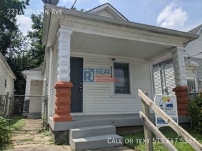 Building Photo - 2214 Wilson Ave