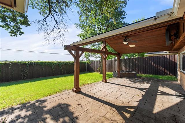 Building Photo - 3520 Sweet Wood