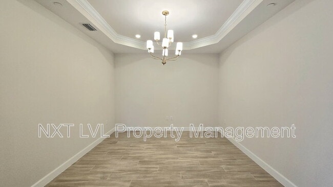 Building Photo - 15319 Lucerna St