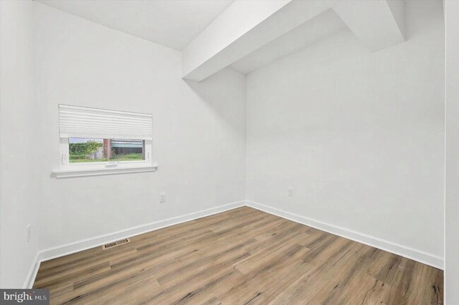 Building Photo - 514 Ryers Ave