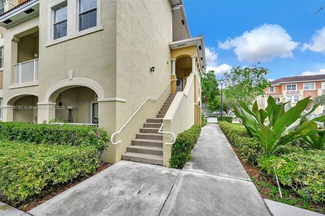 Building Photo - 10870 NW 88th Terrace