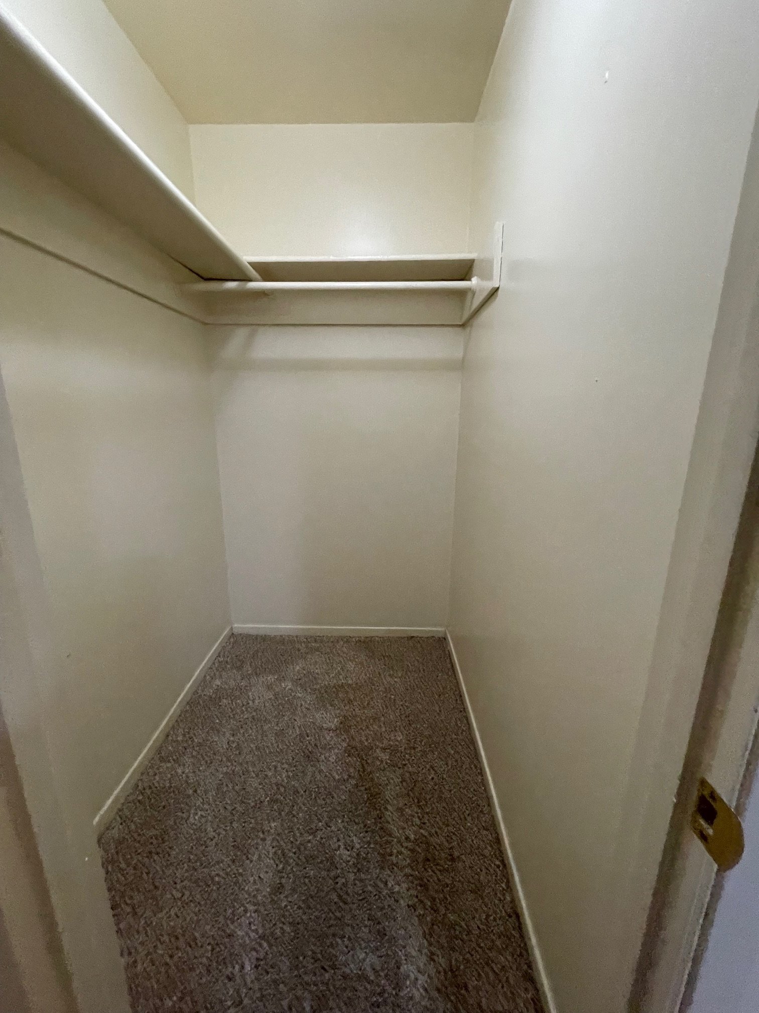 Building Photo - 2627 Old Fort Rd