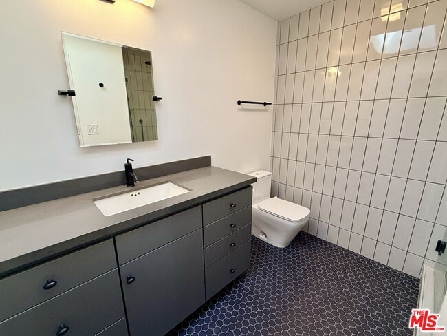 Building Photo - 5215 Sepulveda Blvd