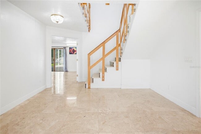 Building Photo - 433 Pelican Bay Dr
