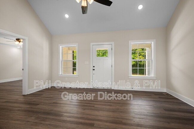 Building Photo - 3005 Longview Court