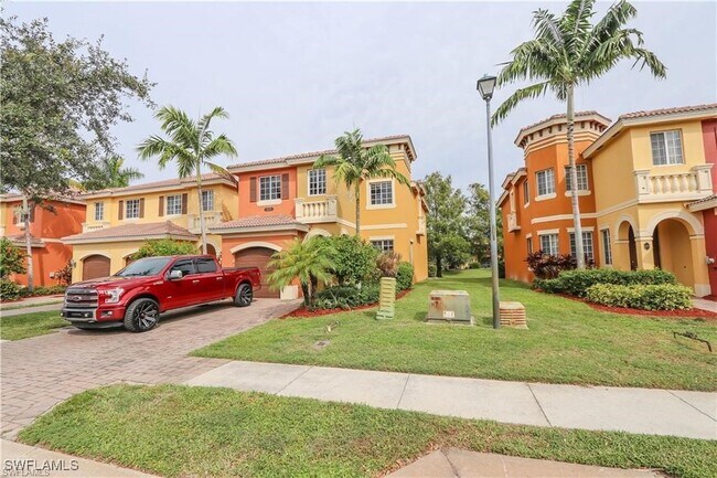 Building Photo - 10170 Tin Maple Dr