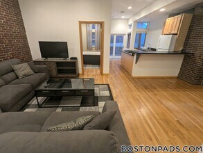 Building Photo - 49 Temple Pl