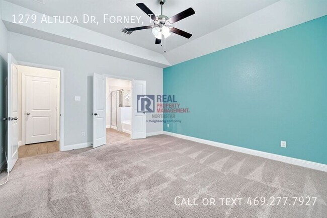 Building Photo - 1279 Altuda Dr
