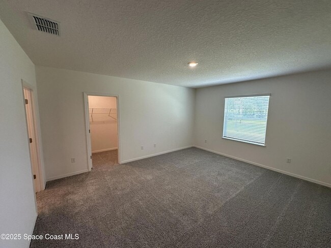 Building Photo - 2154 Ramsdale Dr SE