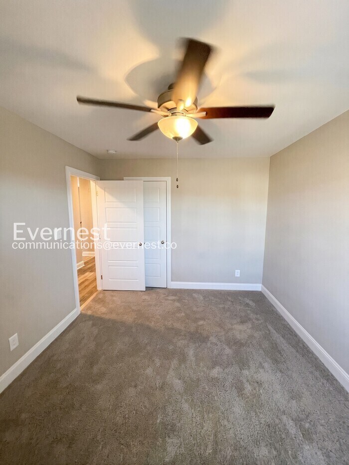 Building Photo - 1276 Cardinal Creek Dr