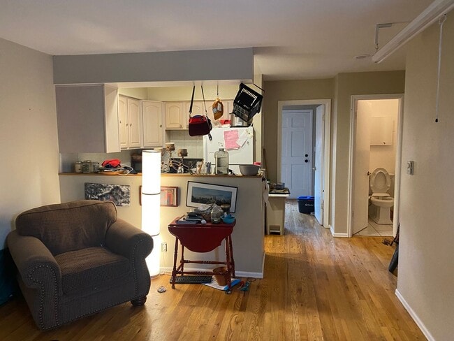 Building Photo - 2 Bed Plus Office 1.5 Bath Two Floor Condo In Ideal Central Boulder Location!