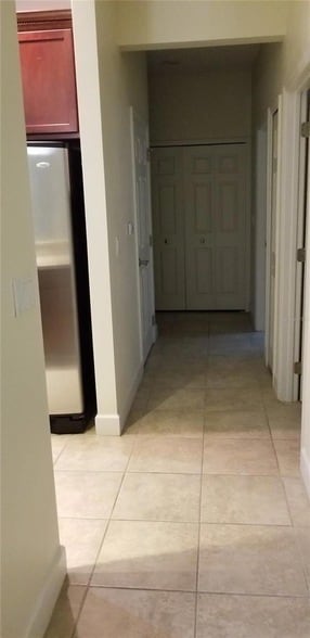 Building Photo - 8082 Moonstone Dr