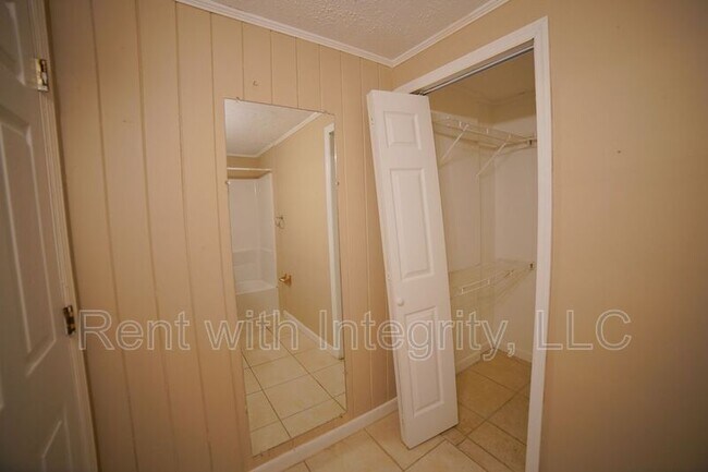 Building Photo - 3424 Orlando Dr