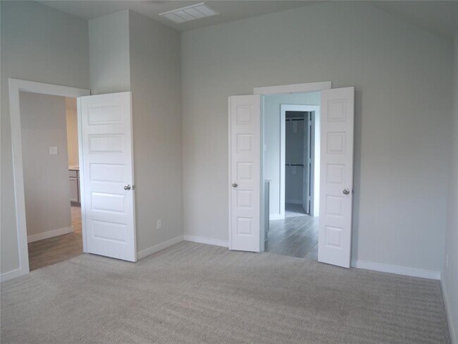 Building Photo - 2722 Oakleaf Ash Ln
