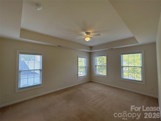 Building Photo - 16110 Cloverleaf Ct