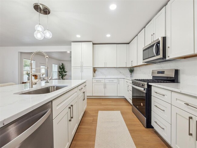 Building Photo - 5807 Shoalwood Ave