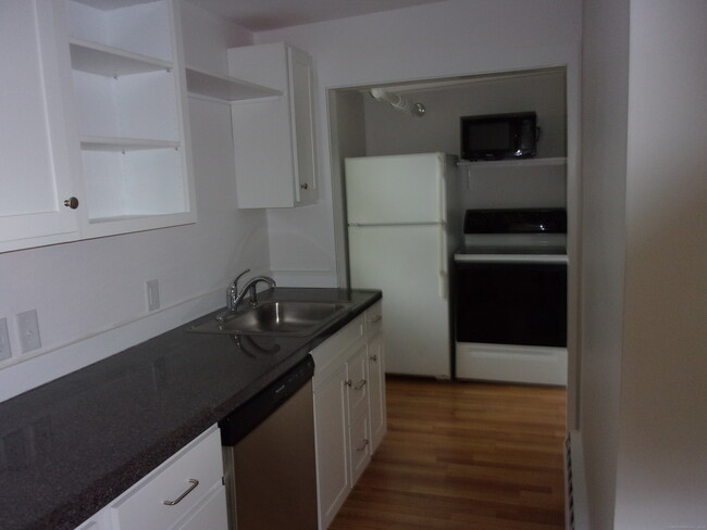 Building Photo - 1555 Stafford Rd