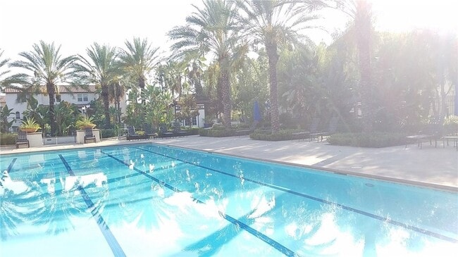 Building Photo - 908 N Acacia Ct