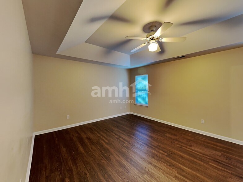 Building Photo - 6119 Spanish Moss Ln