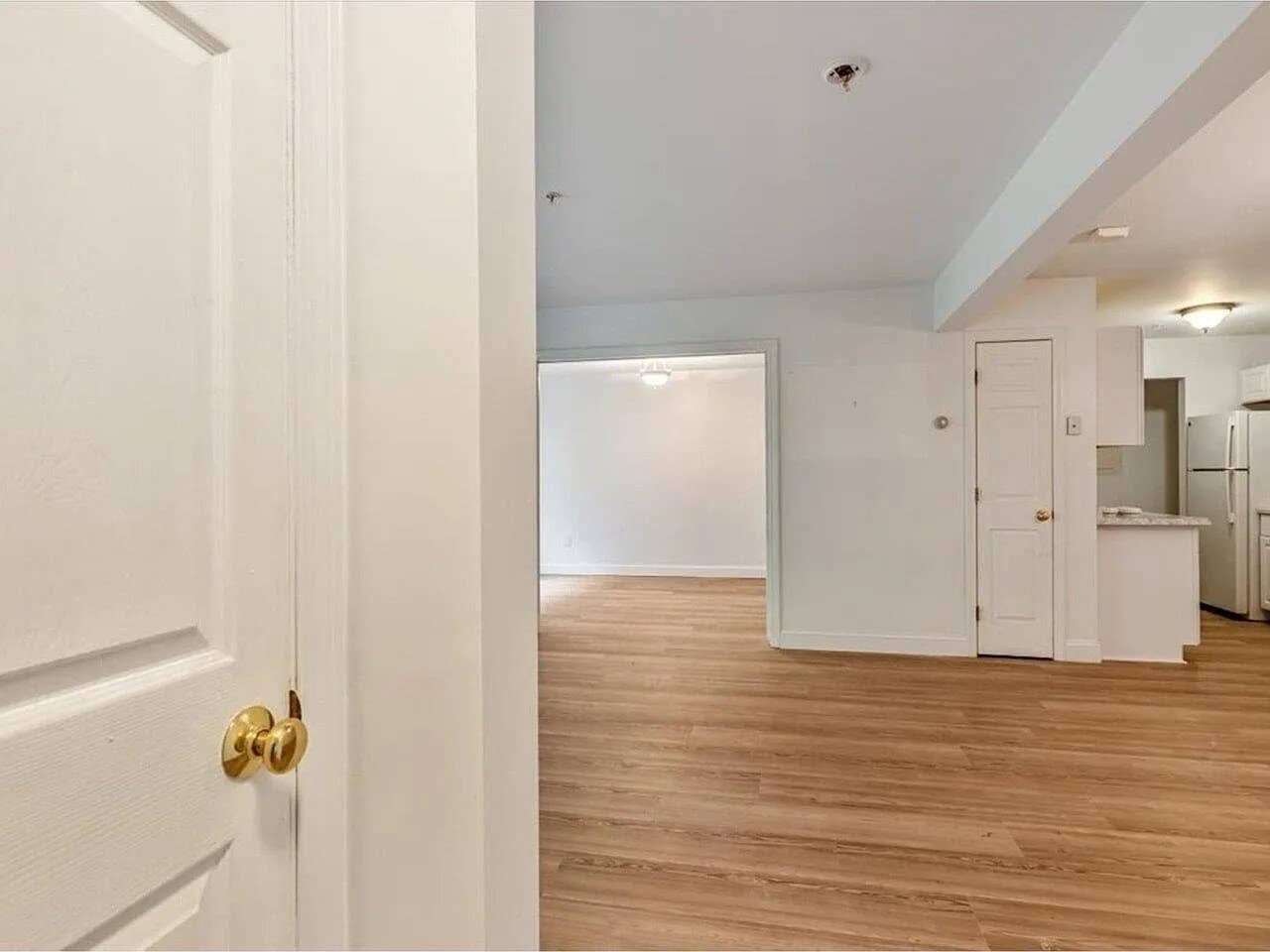 Building Photo - 301 Hildred Dr