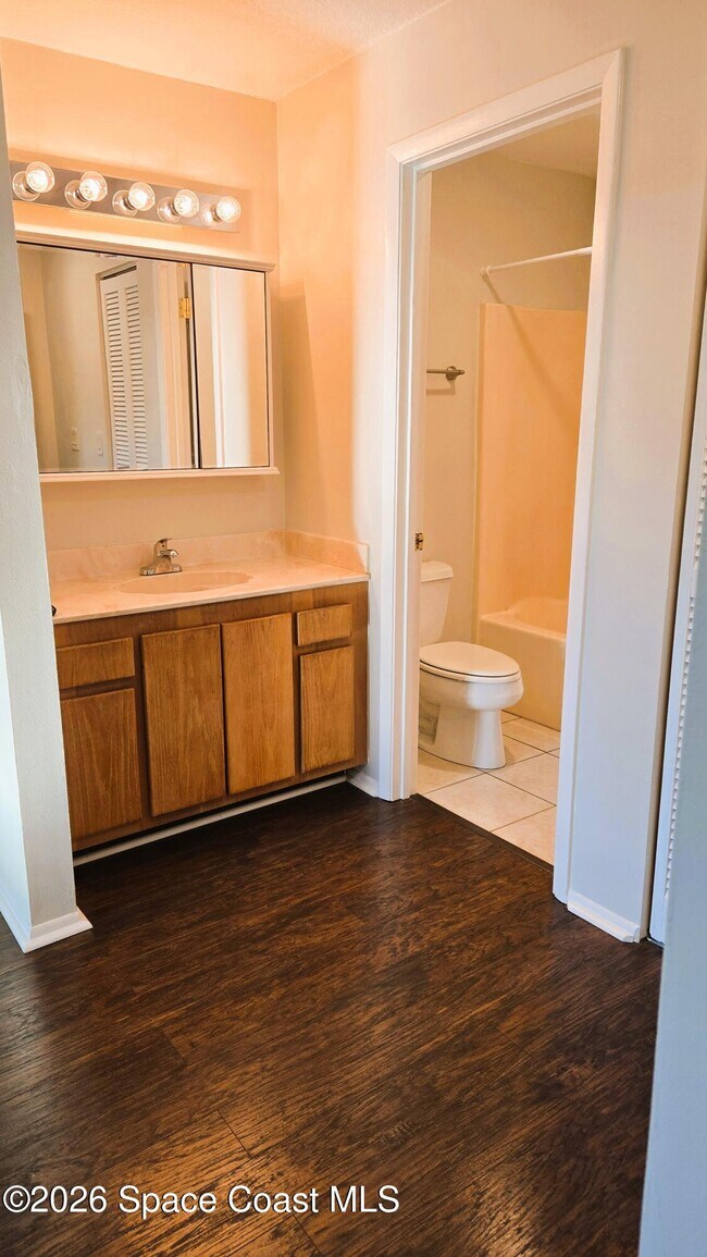 Building Photo - 1731 Bluebird Ct