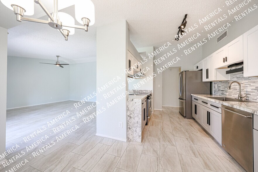 Building Photo - 3103 E Villa Rita Dr
