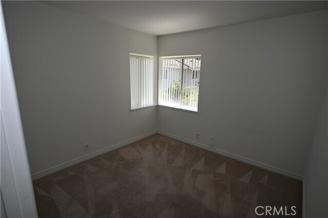 Building Photo - 17 Ashbrook
