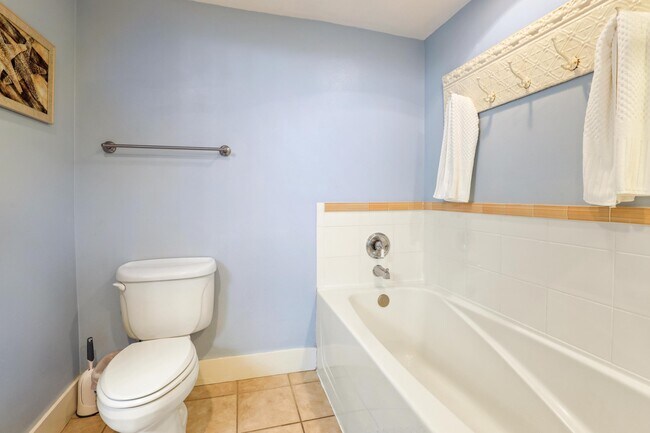 Building Photo - 9300 Baytowne Wharf Blvd