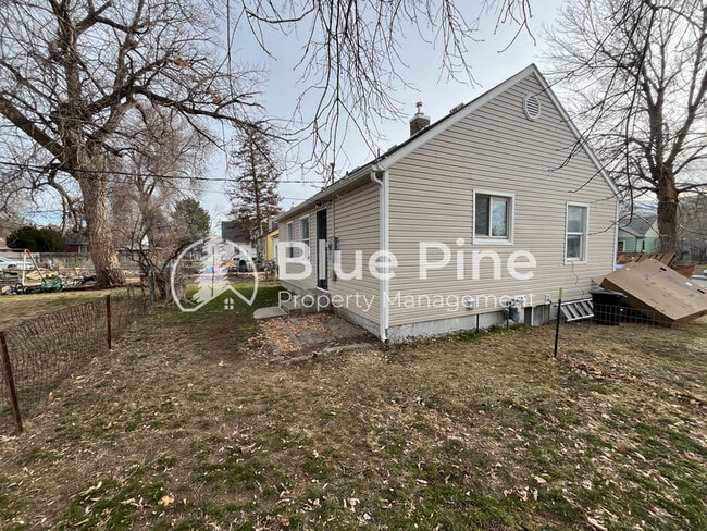 Building Photo - 1322 S 4th Ave