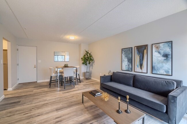 Building Photo - 159 Franklin St