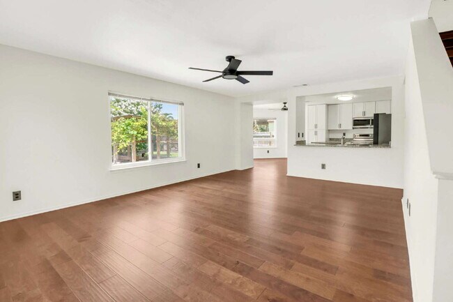 Building Photo - "Discover Your Dream Home: Spacious 3-Bedroom Oasis with Granite Elegance in San Antonio!"