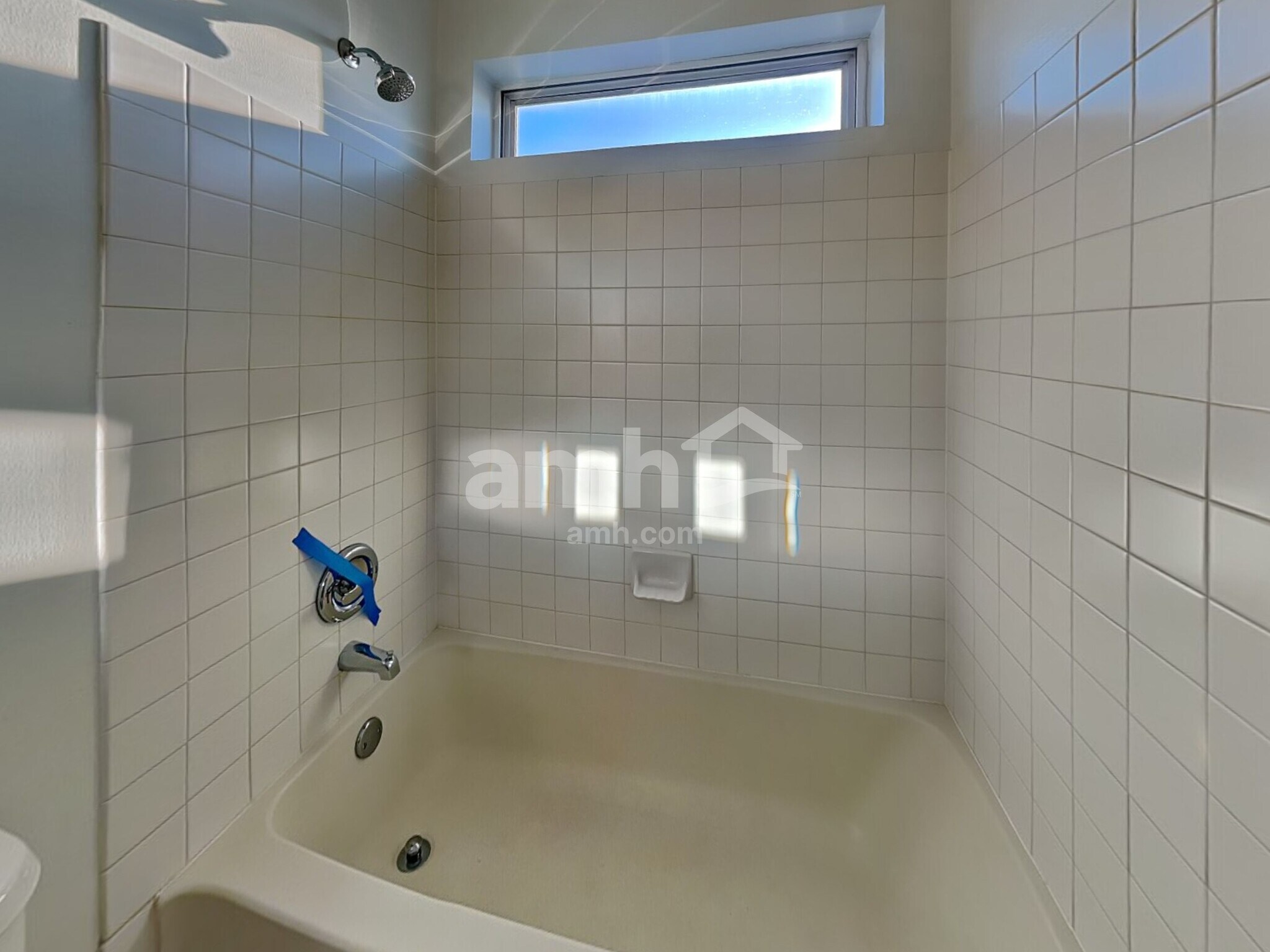 Building Photo - 626 David St