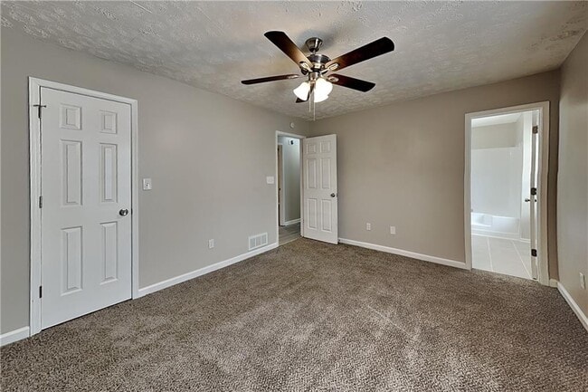 Building Photo - 7796 Mountain Creek Way